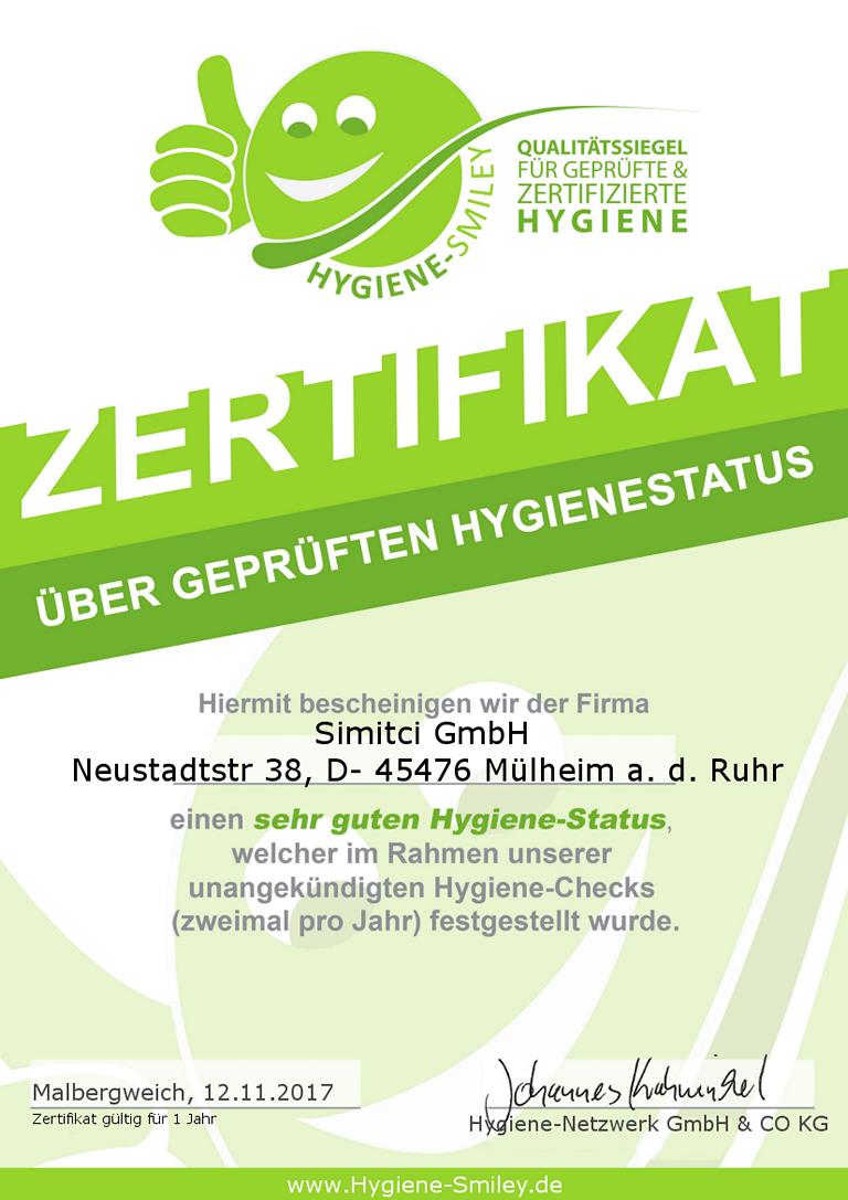 Hygiene-Smiley Auszeichnung für besonders hygienische Betriebe. Der Hygiene-Smiley wird durch das Hygiene-Netzwerk nach strengen Vorgaben vergeben. 